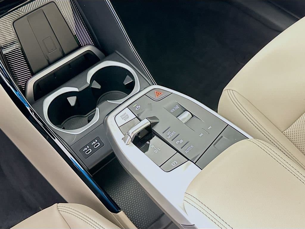 2023 BMW X1 - Image 17