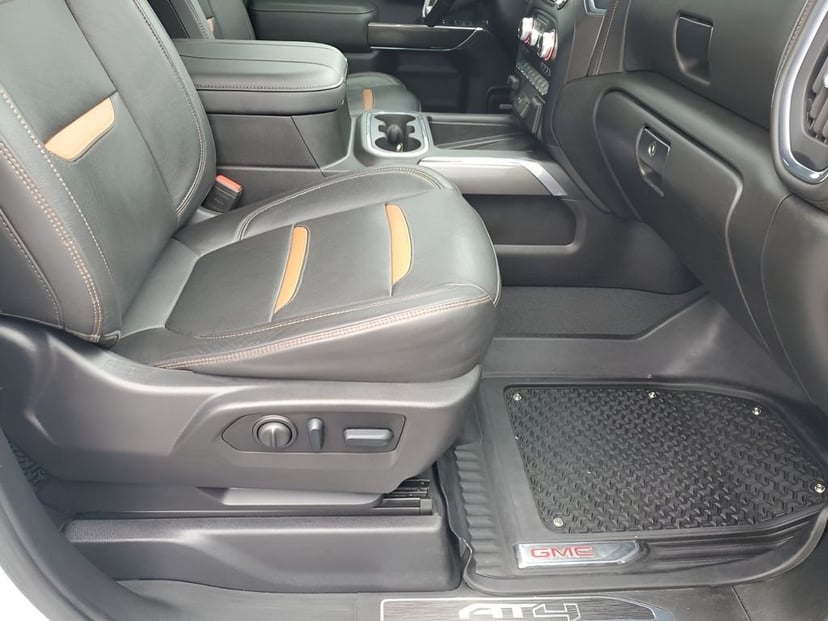 2023 GMC Sierra 2500HD - Image 16