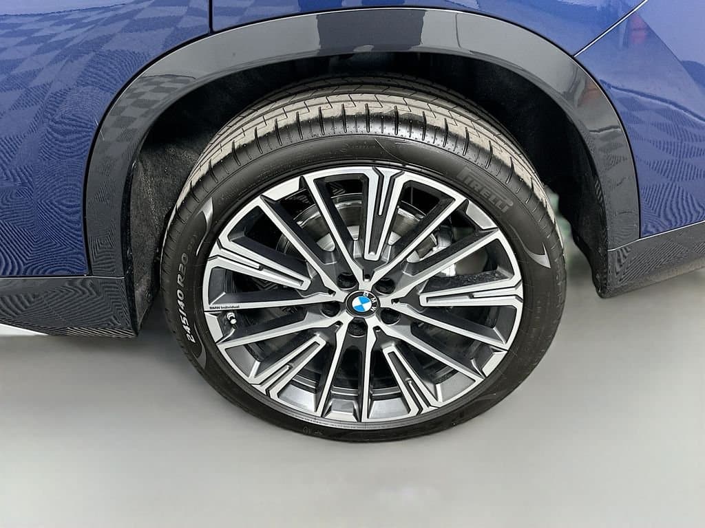 2025 BMW X1 - Image 23