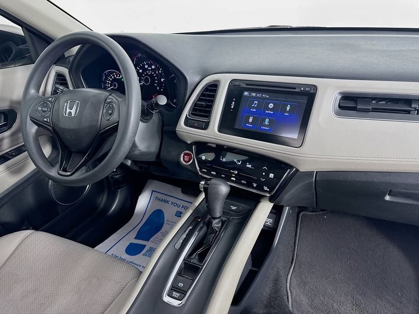 2018 Honda HR-V - Image 37