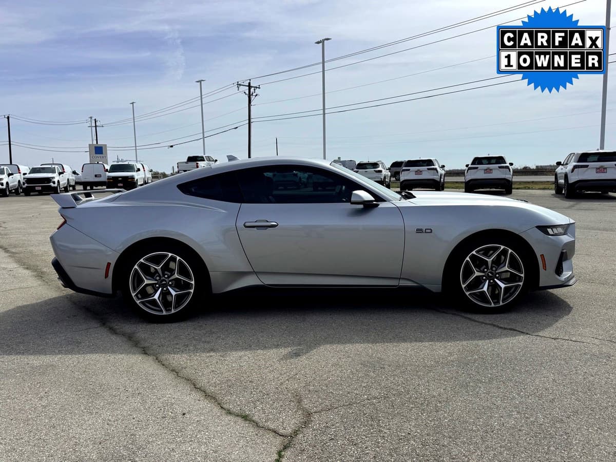 2024 Ford Mustang - Image 7