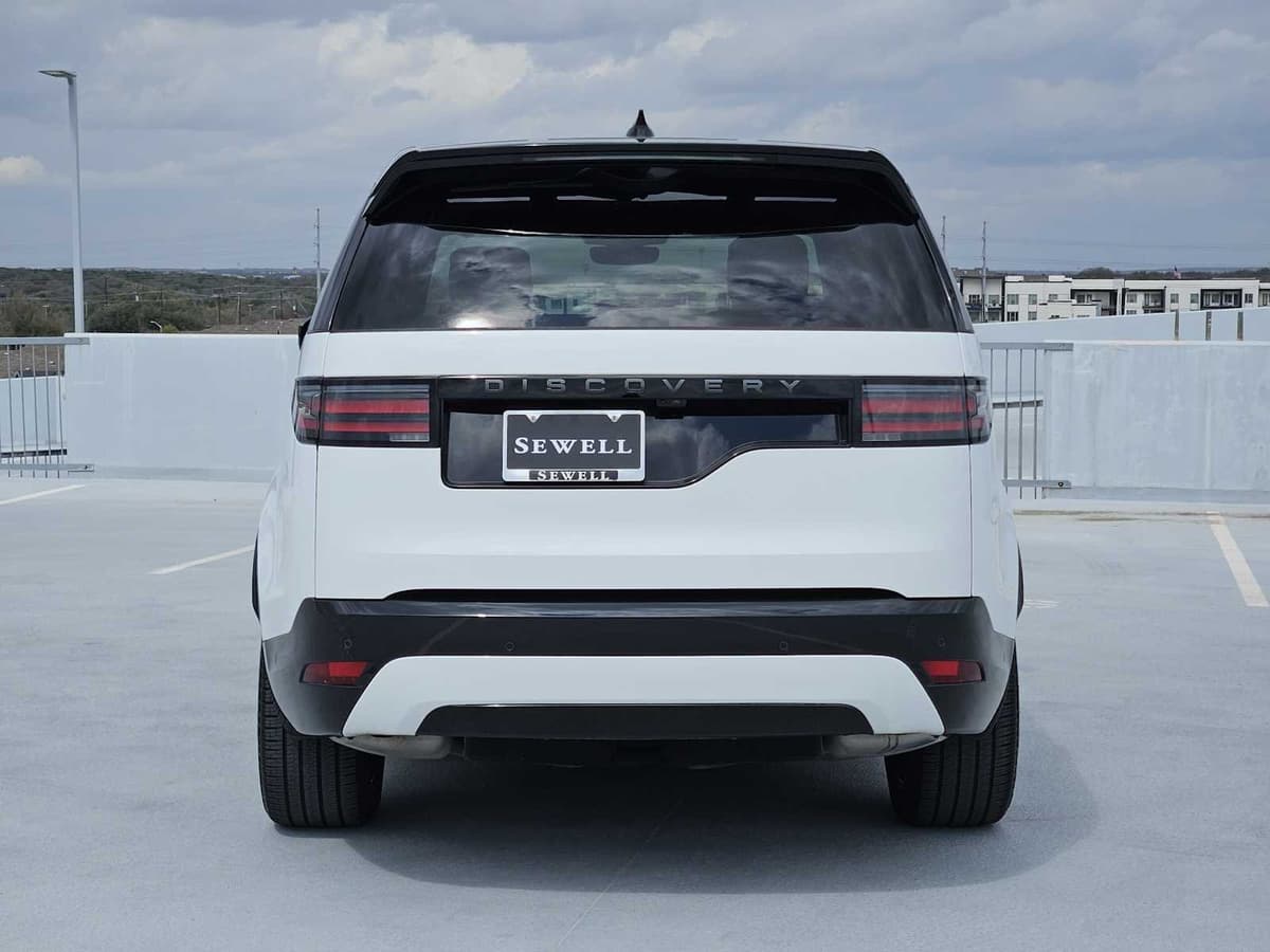 2025 Land Rover Discovery - Image 6