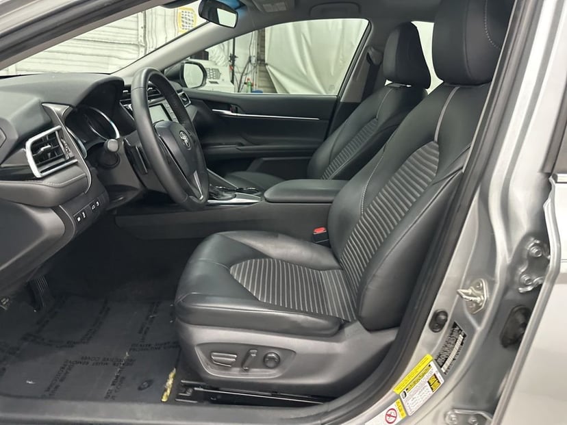 2018 Toyota Camry - Image 21