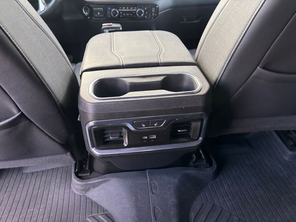 2025 Chevrolet Silverado 1500 - Image 25