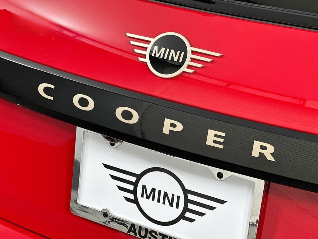 2025 MINI Cooper - Image 21