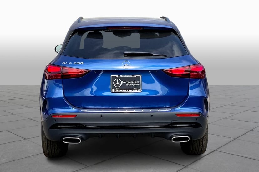 2025 Mercedes-Benz GLA 250 - Image 6