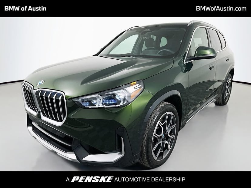 2025 BMW X1 - Image 1
