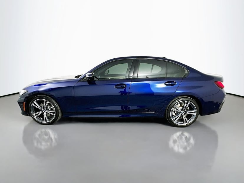 2023 BMW 3 Series - Image 8