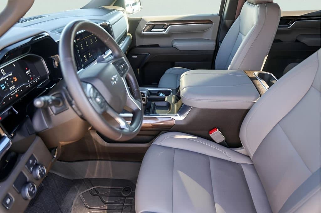 2023 Chevrolet Silverado 1500 - Image 12