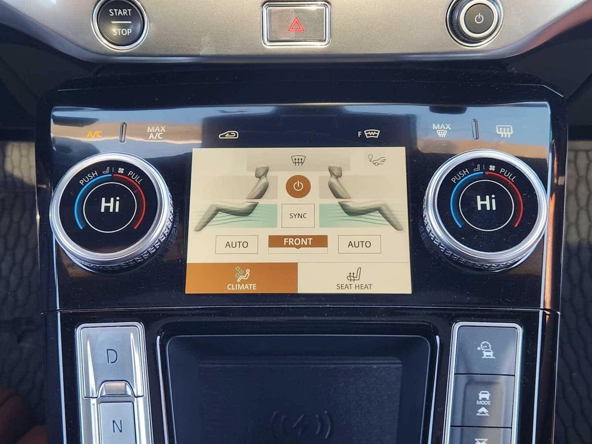 2023 Jaguar I-PACE - Image 13