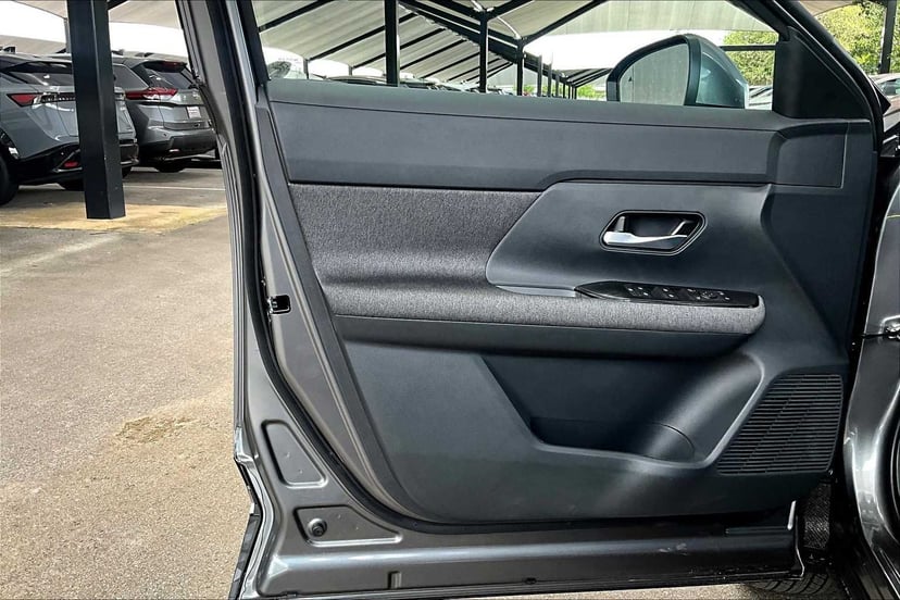2025 Nissan Kicks - Image 13
