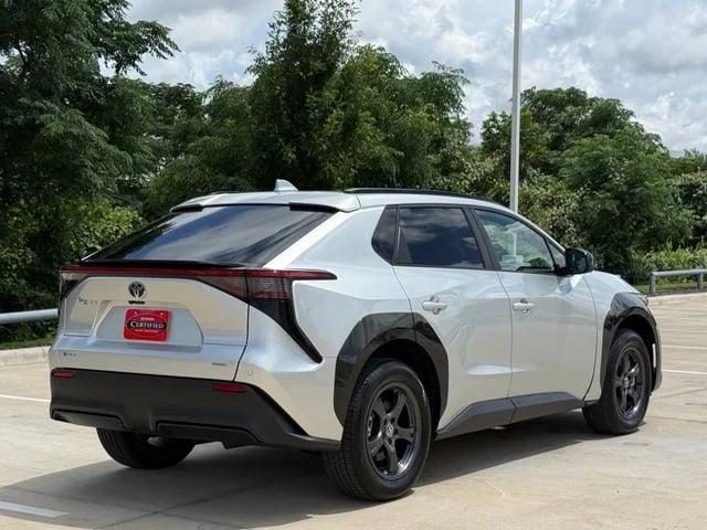 2024 Toyota bZ4X - Image 4