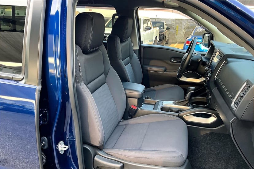 2023 Nissan Frontier - Image 9
