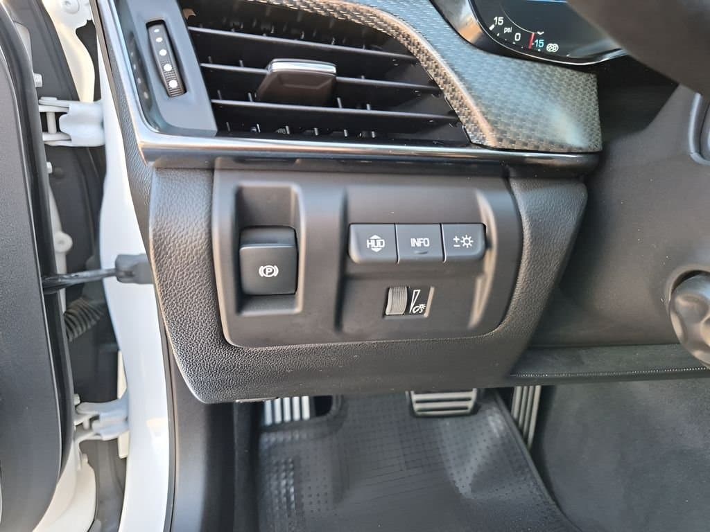 2018 Cadillac CTS-V - Image 32