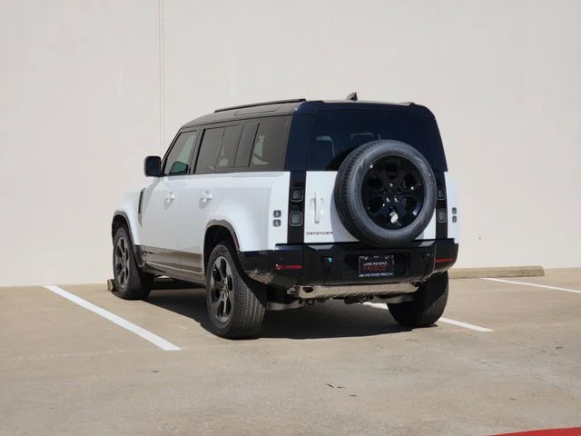2026 Land Rover Defender 110 - Image 3
