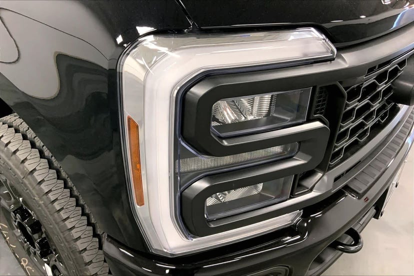 2026 Ford Super Duty - Image 13