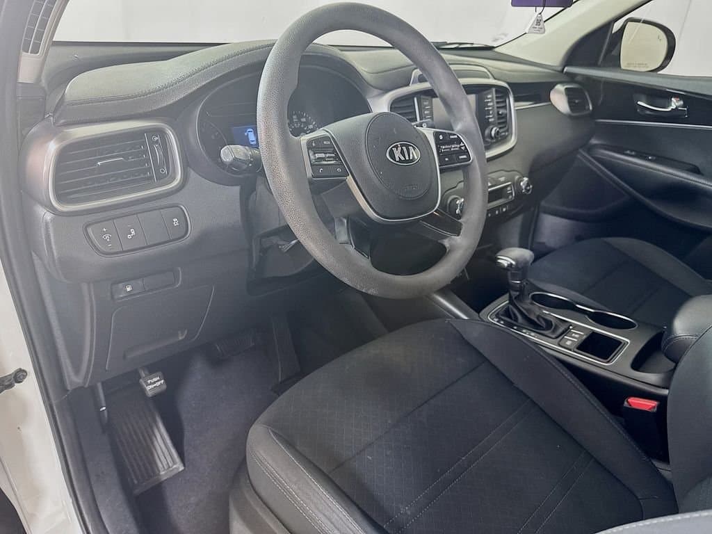 2019 KIA Sorento - Image 10