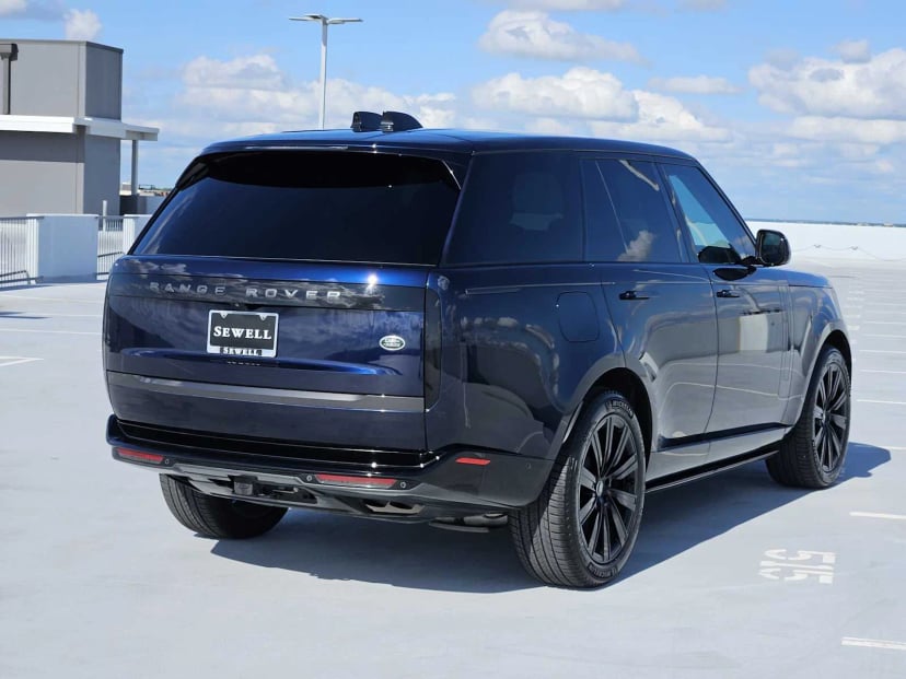 2023 Land Rover Range Rover - Image 5