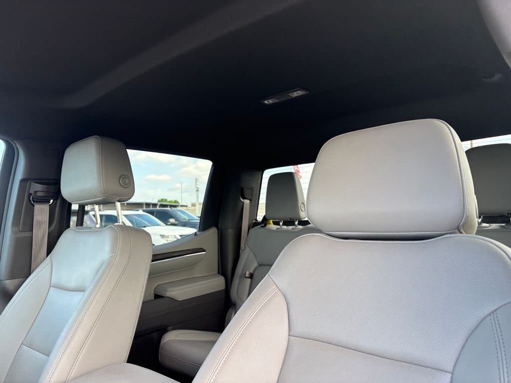 2025 GMC Sierra 1500 - Image 11