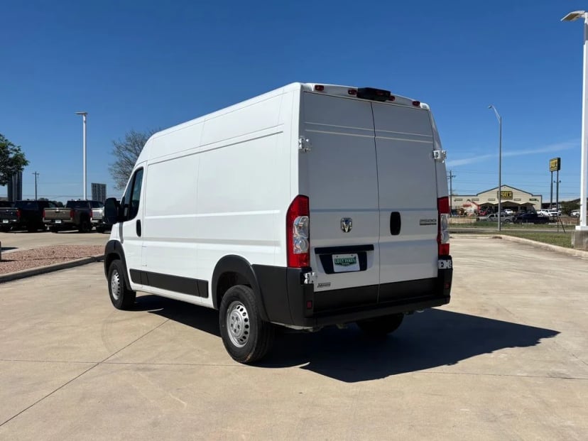 2024 Ram ProMaster 2500 - Image 3