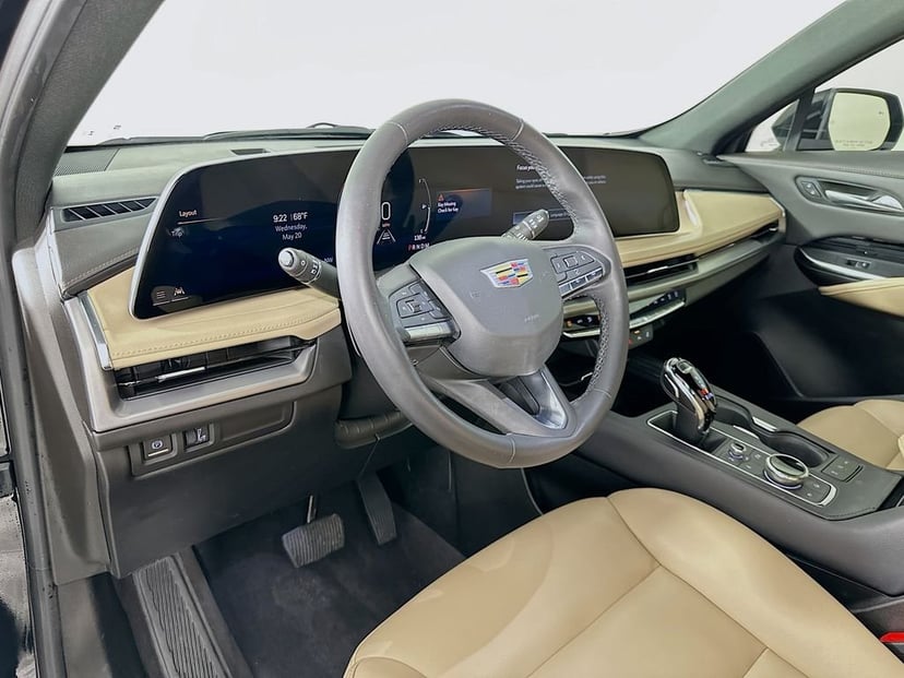 2024 Cadillac XT4 - Image 9