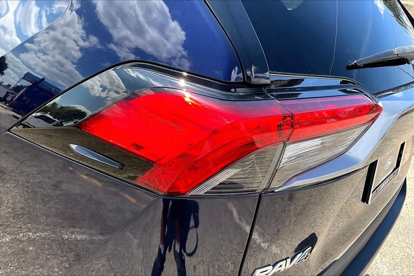2020 Toyota RAV4 Hybrid - Image 28