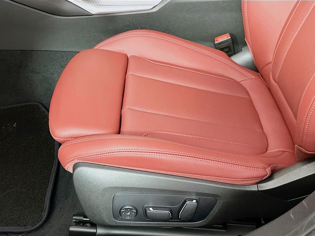 2026 BMW 3 Series - Image 21