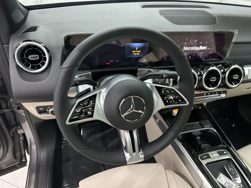 2026 Mercedes-Benz GLB - Image 10