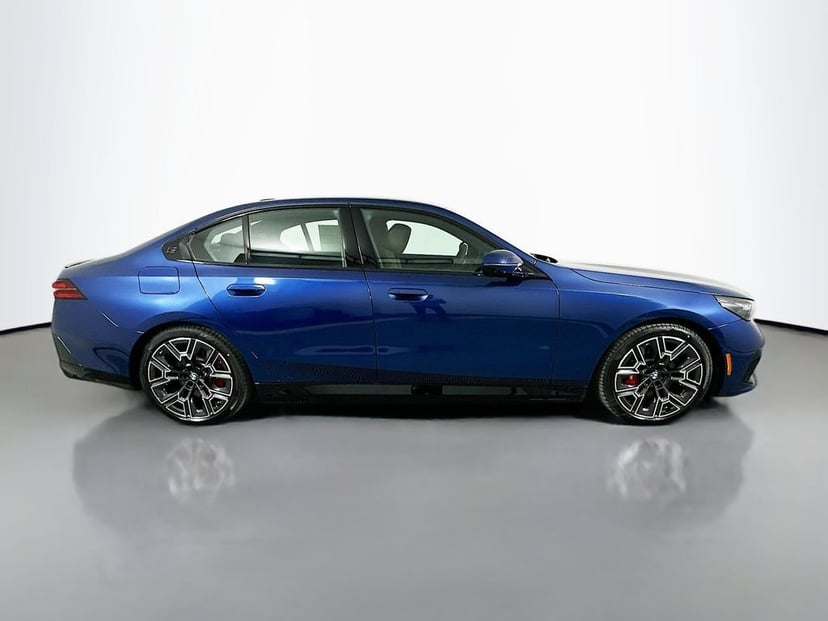 2027 BMW i5 - Image 4