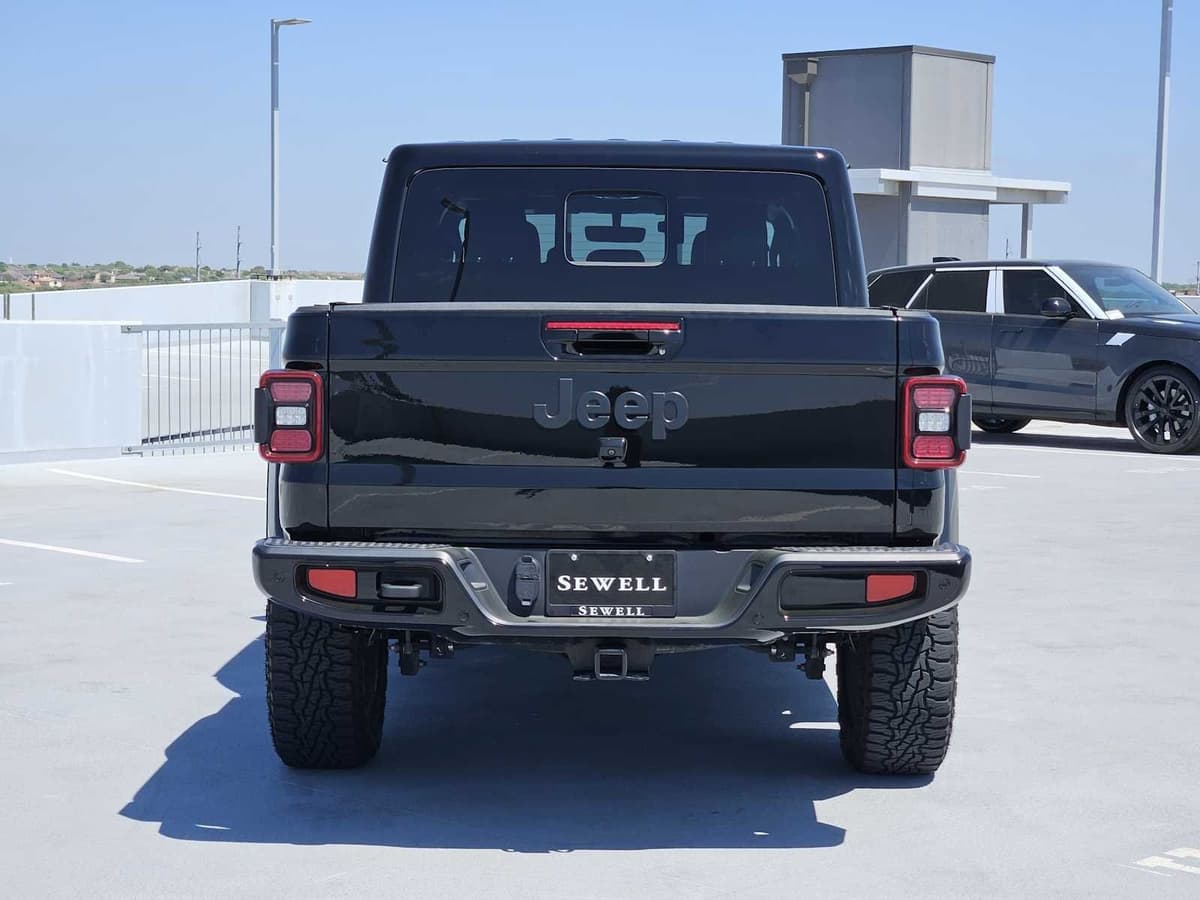2023 Jeep Gladiator - Image 6