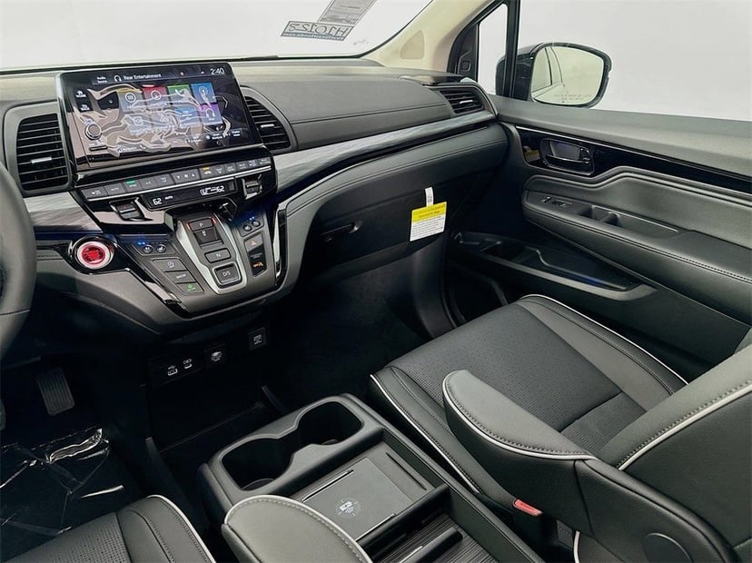 2026 Honda Odyssey - Image 34