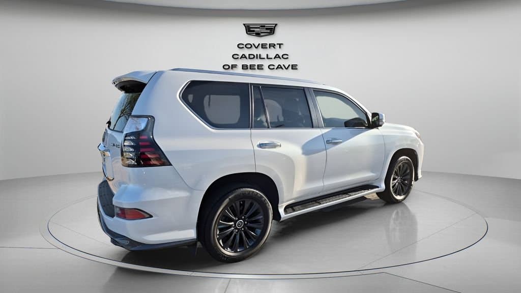 2023 Lexus GX - Image 9