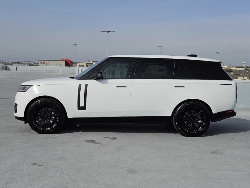 2026 LAND ROVER Range Rover - Image 4