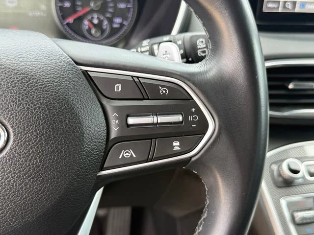 2023 Hyundai Santa Fe - Image 13