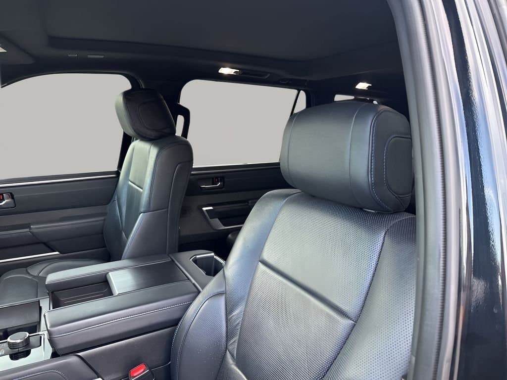 2024 Toyota Sequoia - Image 27