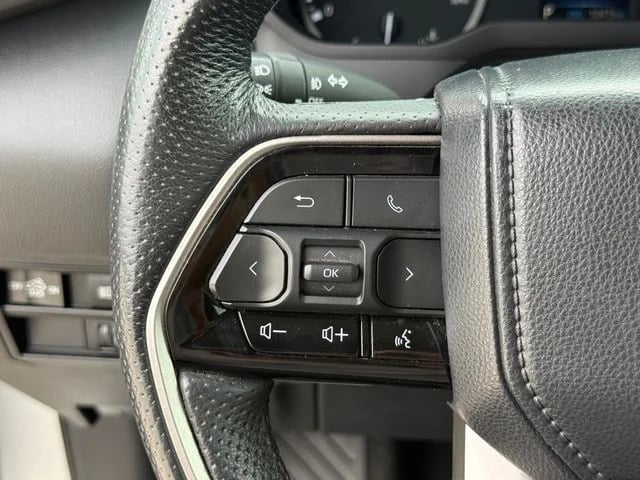 2022 Toyota Tundra - Image 14
