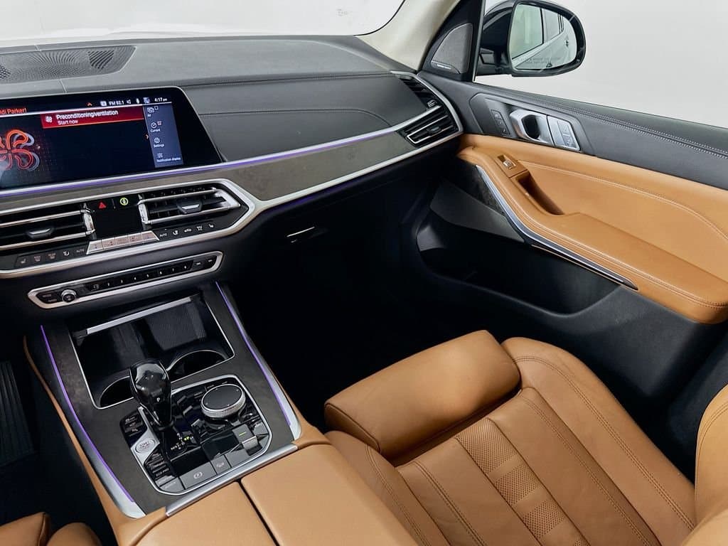 2021 BMW X7 - Image 24