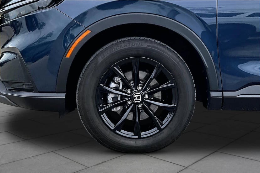 2025 Honda CR-V Hybrid - Image 11