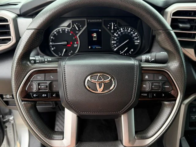 2022 Toyota Tundra - Image 12