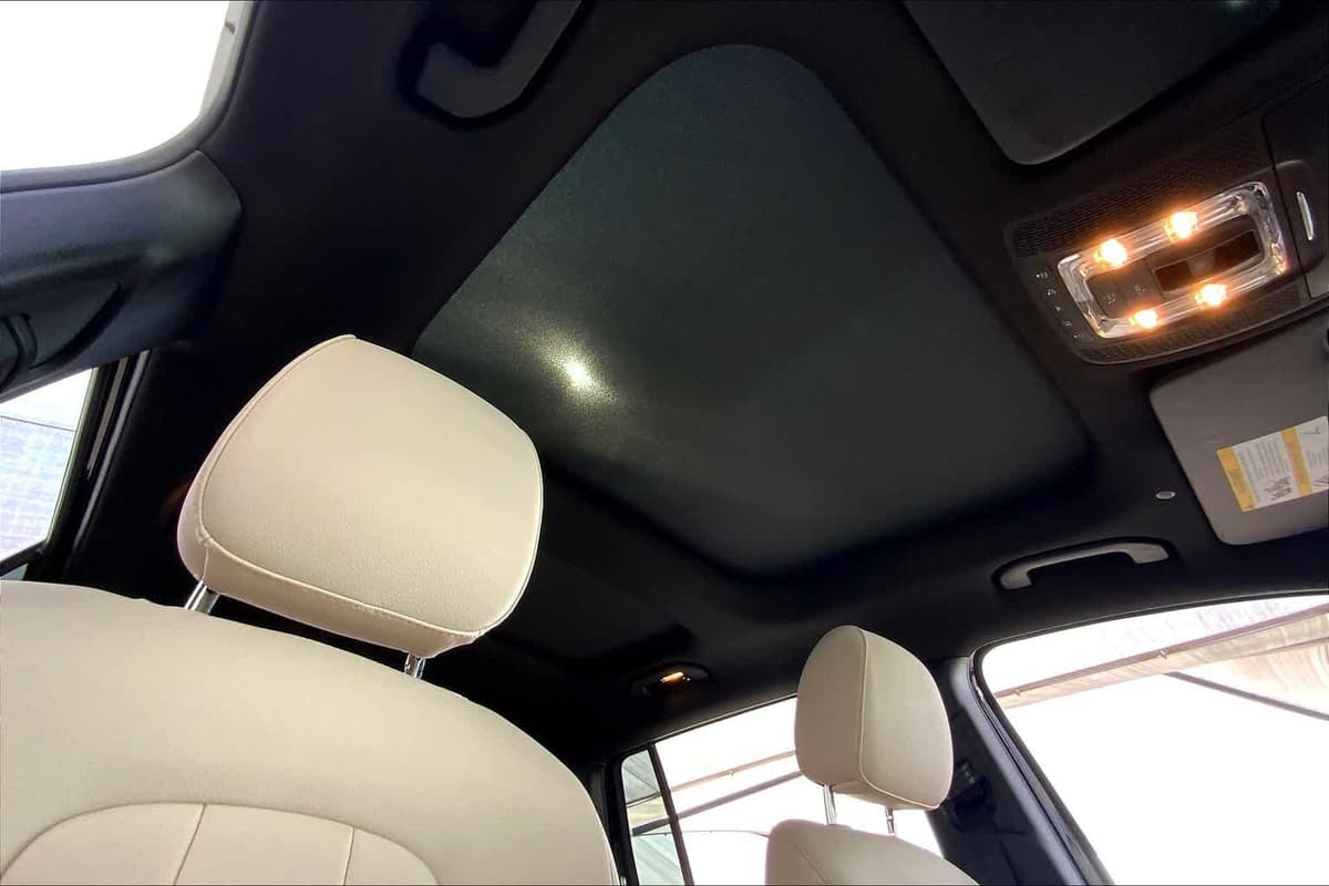 2020 Mercedes-Benz GLB 250 - Image 13