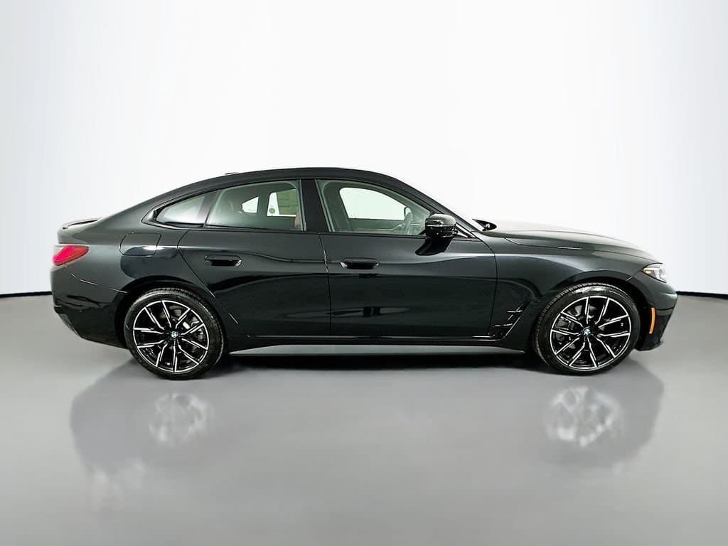 2026 BMW 4 Series - Image 4