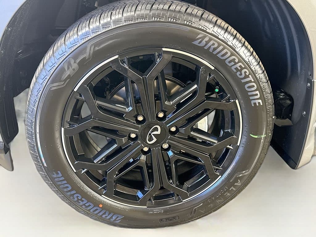 2026 INFINITI QX80 - Image 42