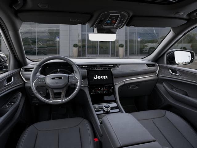 2025 Jeep Grand Cherokee - Image 35