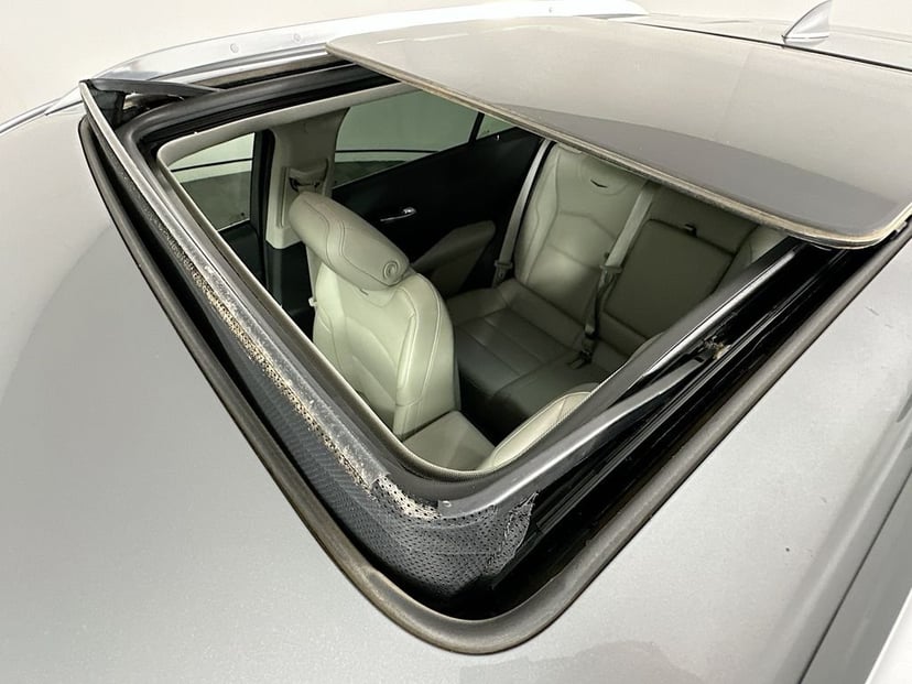 2023 Cadillac XT4 - Image 21