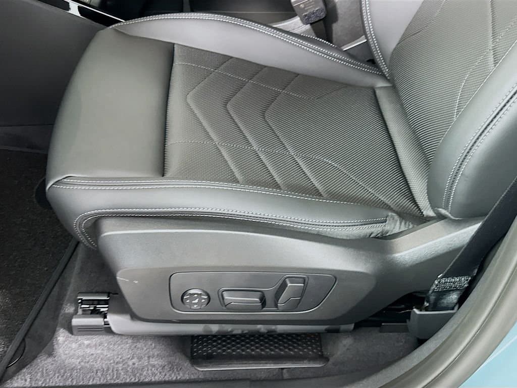 2026 BMW X1 - Image 21