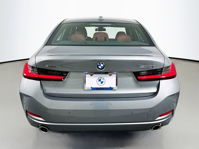 2026 BMW 3 Series - Image 6
