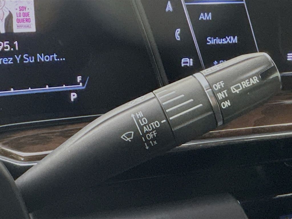 2023 CADILLAC Escalade - Image 16