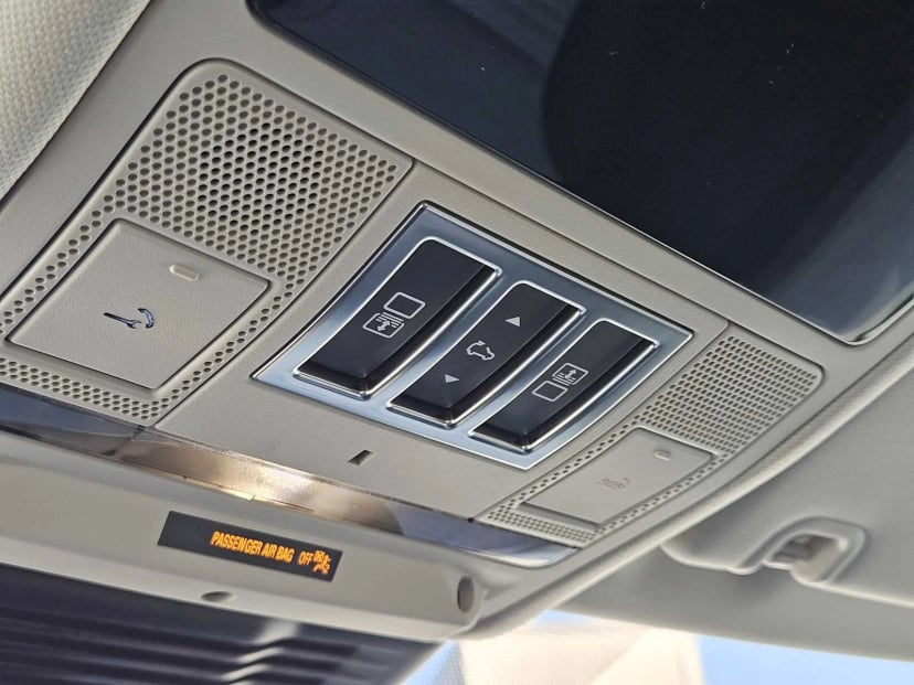 2026 LAND ROVER Discovery - Image 20
