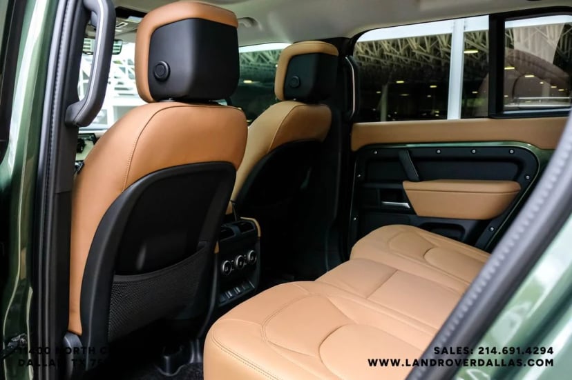 2026 Land Rover Defender 110 - Image 41