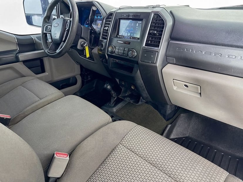 2017 Ford F-250SD - Image 32